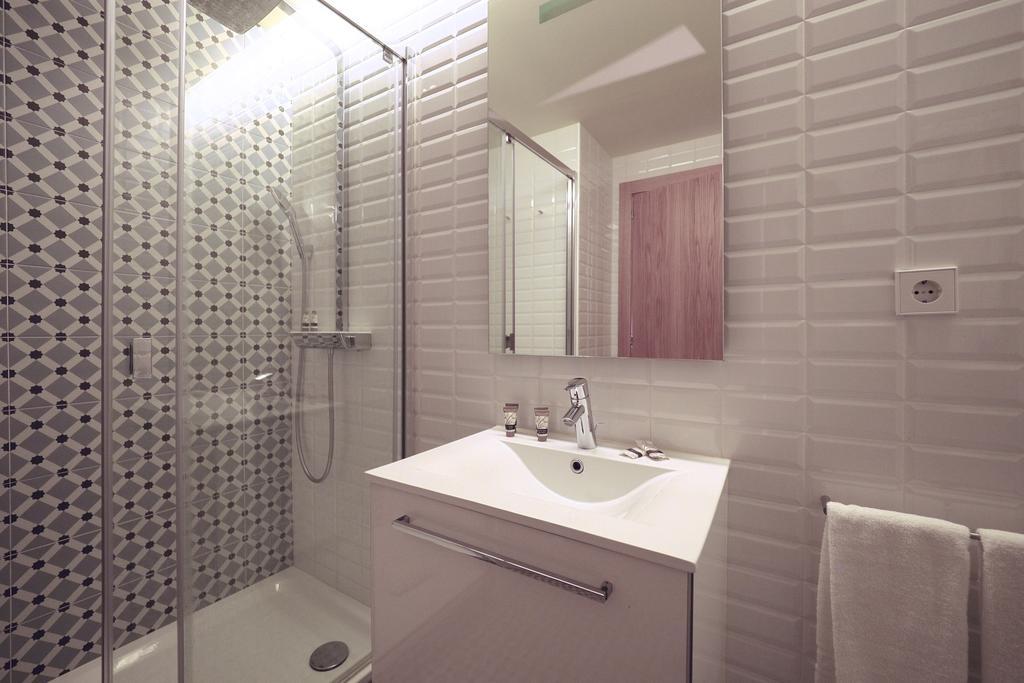 Uma Suites Pau Claris Barcelona Exterior foto